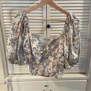 Abercrombie Cropped Floral Blouse